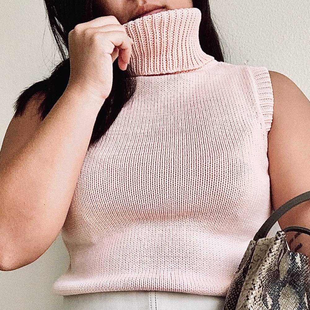 SOLD—Light pink turtleneck sweater vest MK